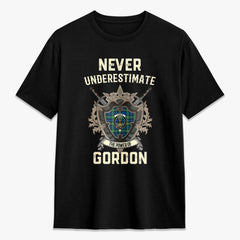 Gordon Ancient Tartan Crest 2D T-shirt - Never Underestimate Style