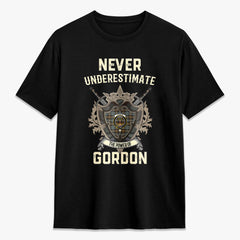 Gordon Weathered Tartan Crest 2D T-shirt - Never Underestimate Style