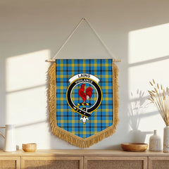 Laing Tartan Crest Wall Hanging Banner - Wood Pole