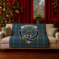 Davidson of Tulloch Tartan Crest Quilt