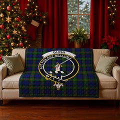 Gunn Modern Tartan Crest Quilt