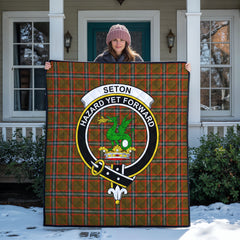 Seton Hunting Modern Tartan Crest Quilt