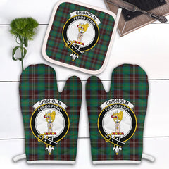 Chisholm Hunting Ancient Tartan Crest Oven Mitt And Pot Holder (2 Oven Mitts + 1 Pot Holder)