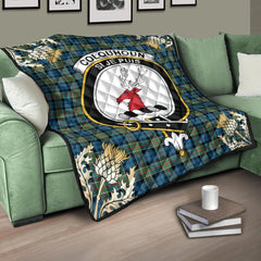 Colquhoun Ancient Tartan Crest Premium Quilt - Gold Thistle Style