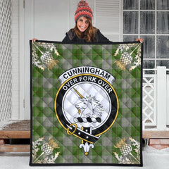 Cunningham Dress Green Dancers Tartan Crest Premium Quilt - Gold Thistle Style