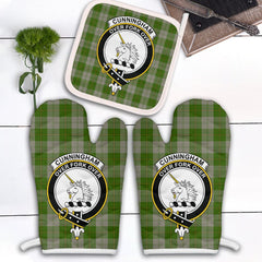 Cunningham Dress Green Dancers Tartan Crest Oven Mitt And Pot Holder (2 Oven Mitts + 1 Pot Holder)