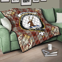 Davidson Dress Dancers Tartan Crest Premium Quilt - Gold Thistle Style