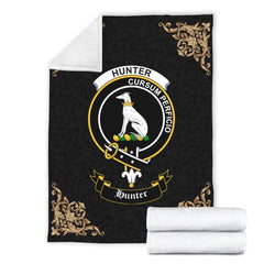 Hunter Crest Tartan Premium Blanket Black