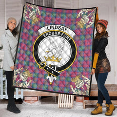 Lindsay Ancient Tartan Crest Premium Quilt - Gold Thistle Style
