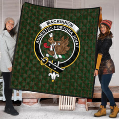 MacKinnon Hunting Tartan Crest Quilt