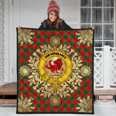 Moncreiff Tartan Crest Premium Quilt - Gold Thistle Style