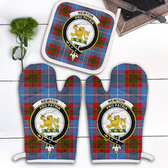 Newton Tartan Crest Oven Mitt And Pot Holder (2 Oven Mitts + 1 Pot Holder)