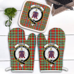 Ogilvie Tartan Crest Oven Mitt And Pot Holder (2 Oven Mitts + 1 Pot Holder)