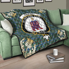 Ogilvie Hunting Ancient Tartan Crest Premium Quilt - Gold Thistle Style