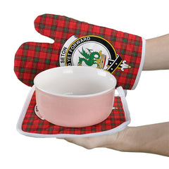 Seton Modern Tartan Crest Oven Mitt And Pot Holder (2 Oven Mitts + 1 Pot Holder)