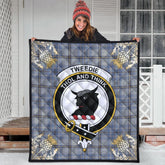 Tweedie Tartan Crest Premium Quilt - Gold Thistle Style