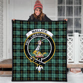 Wallace Hunting Ancient Tartan Crest Quilt