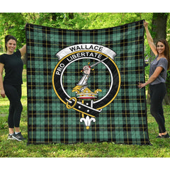 Wallace Hunting Ancient Tartan Crest Quilt