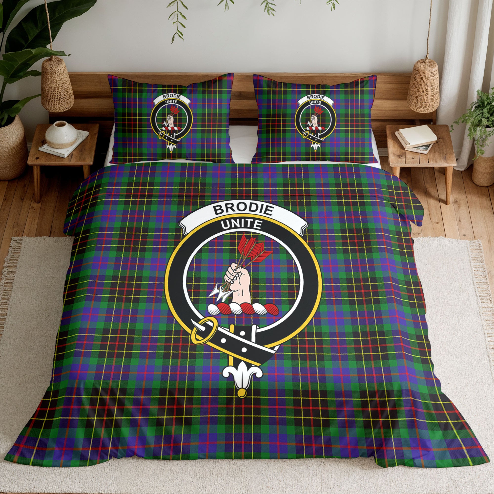 Brodie Hunting Modern Tartan Crest Bedding Set