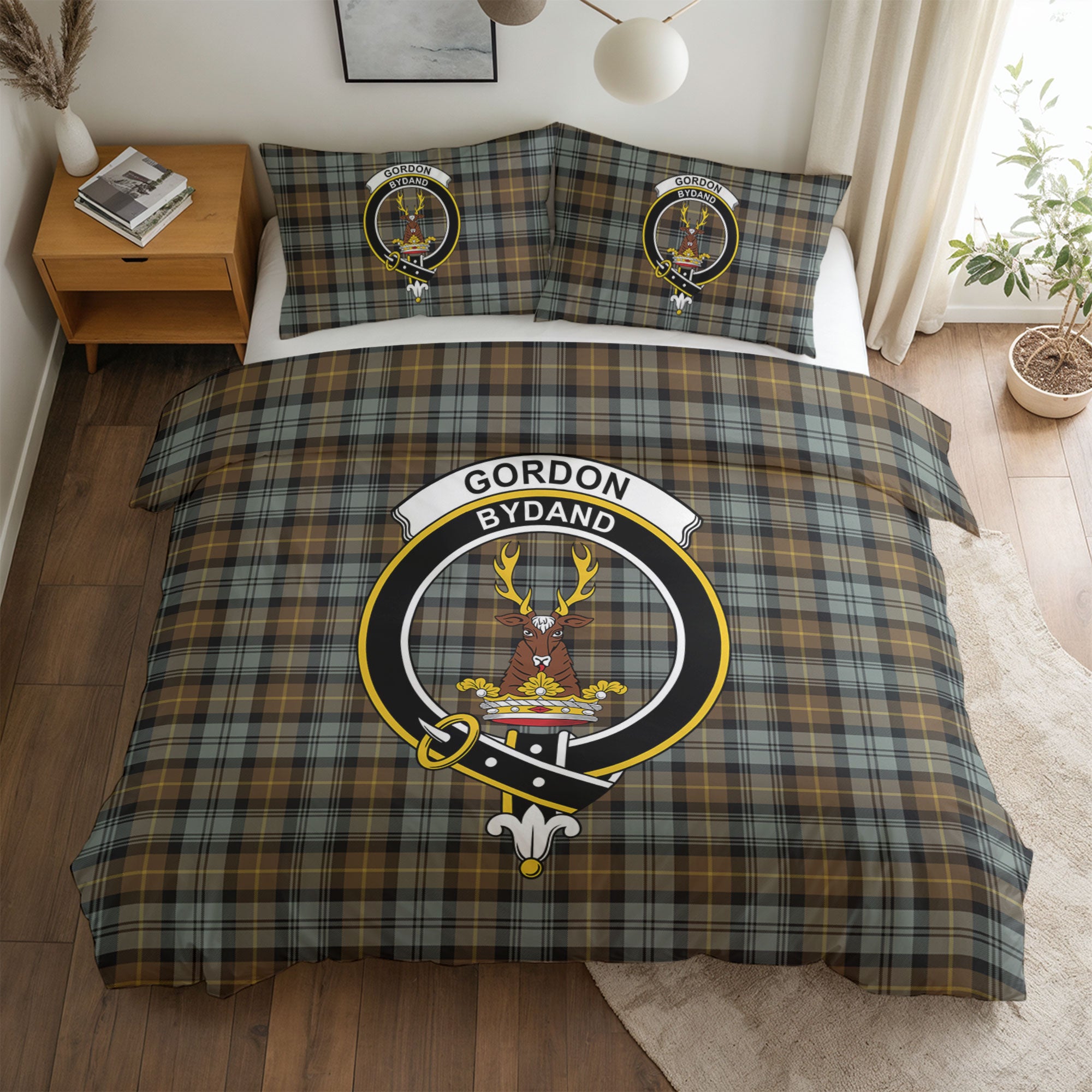 Gordon Weathered Tartan Crest Bedding Set