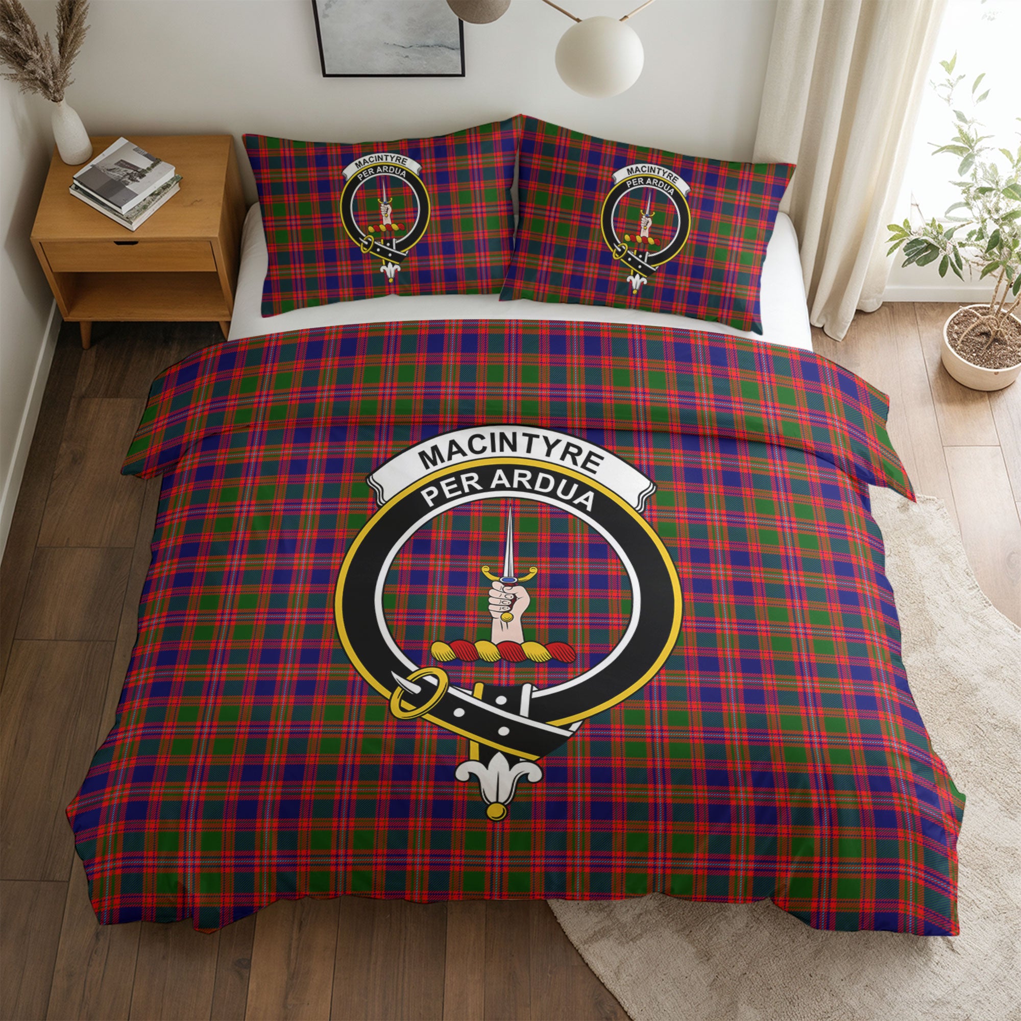 MacIntyre Modern Tartan Crest Bedding Set