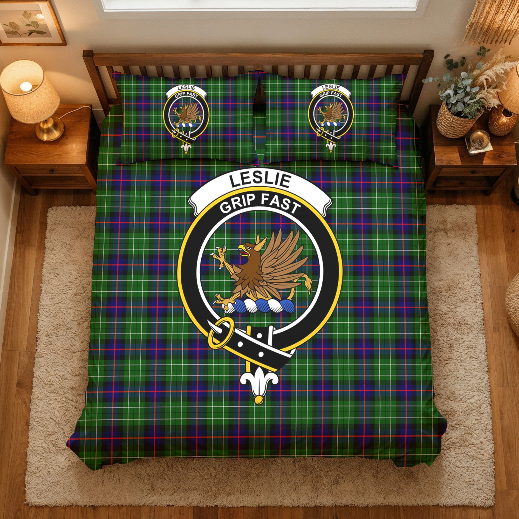 Leslie Hunting Tartan Crest Bedding Set