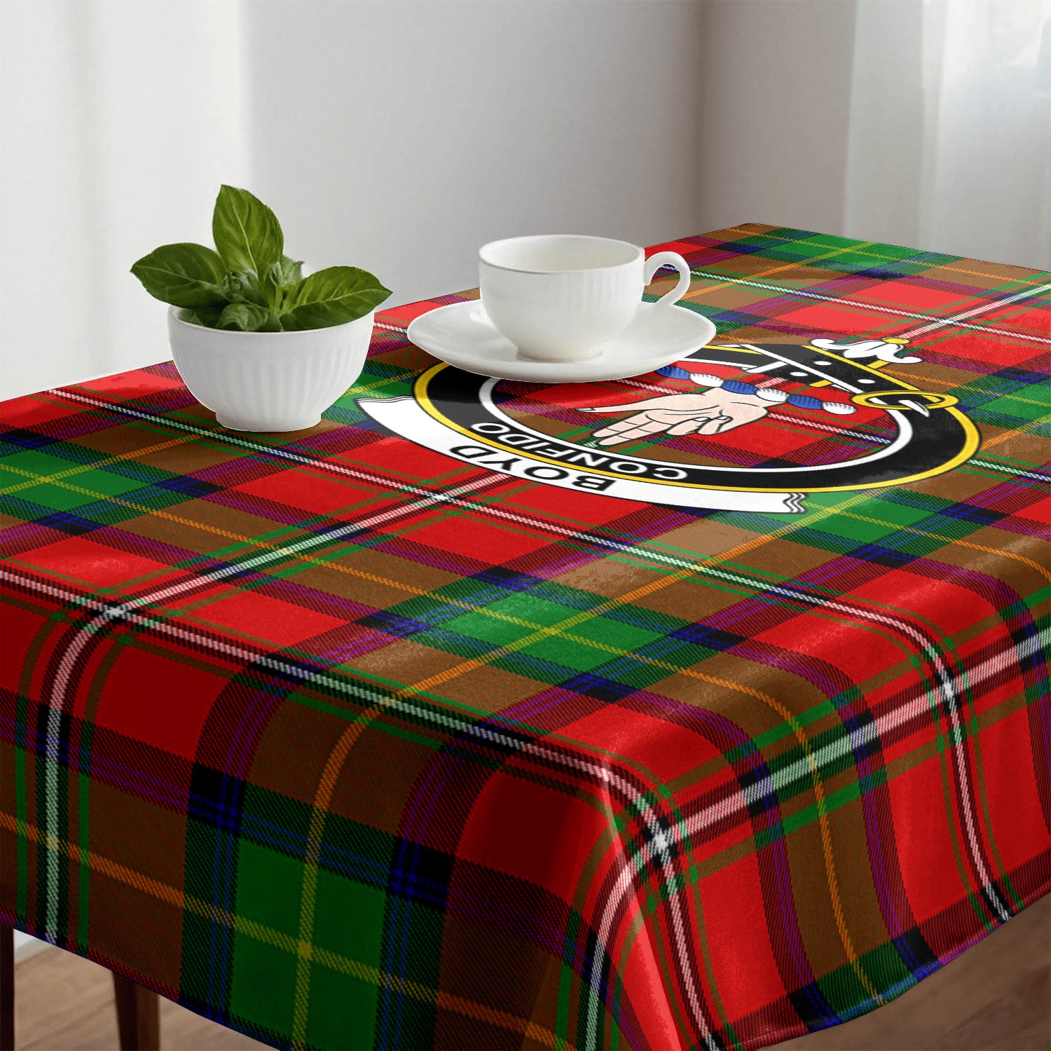 Boyd Modern Tartan Crest Tablecloth