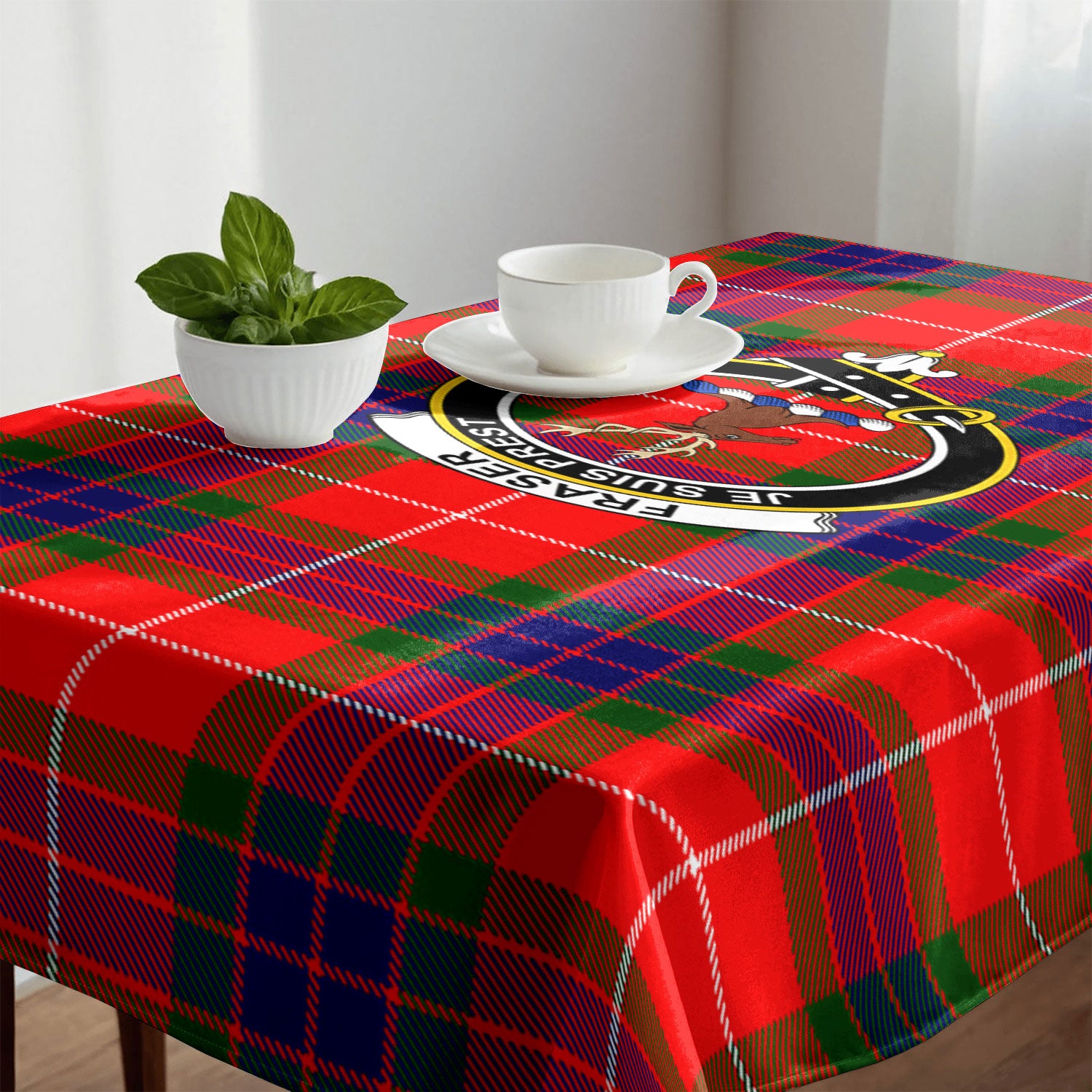 Fraser (of Lovat) Modern Tartan Crest Tablecloth