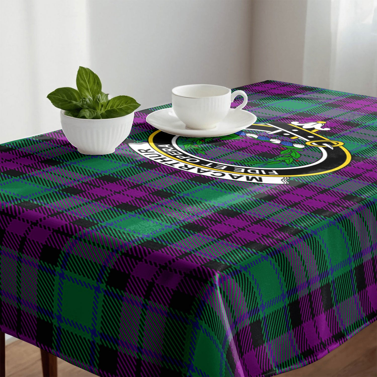 MacArthur - Milton Tartan Crest Tablecloth