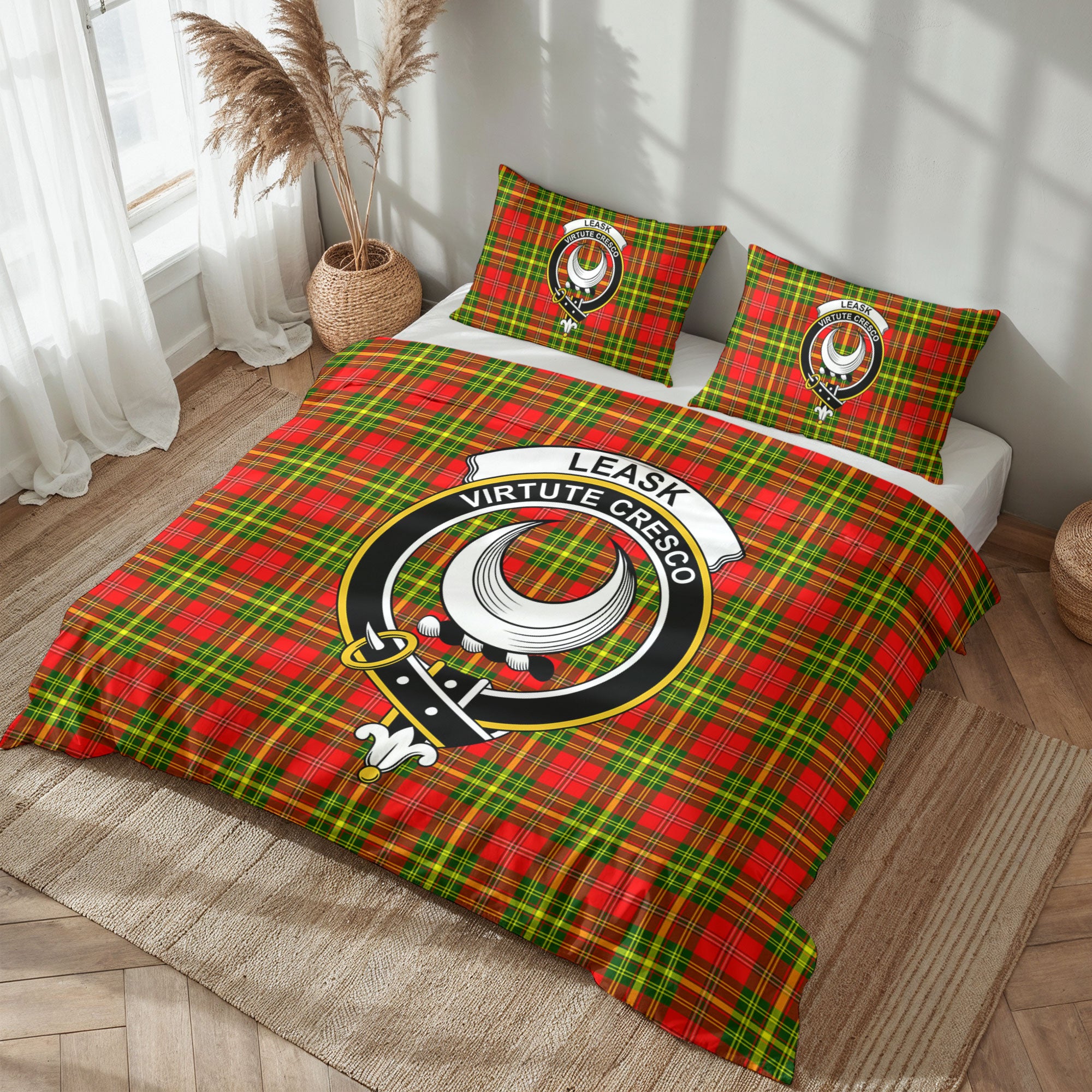 Leask Tartan Crest Bedding Set