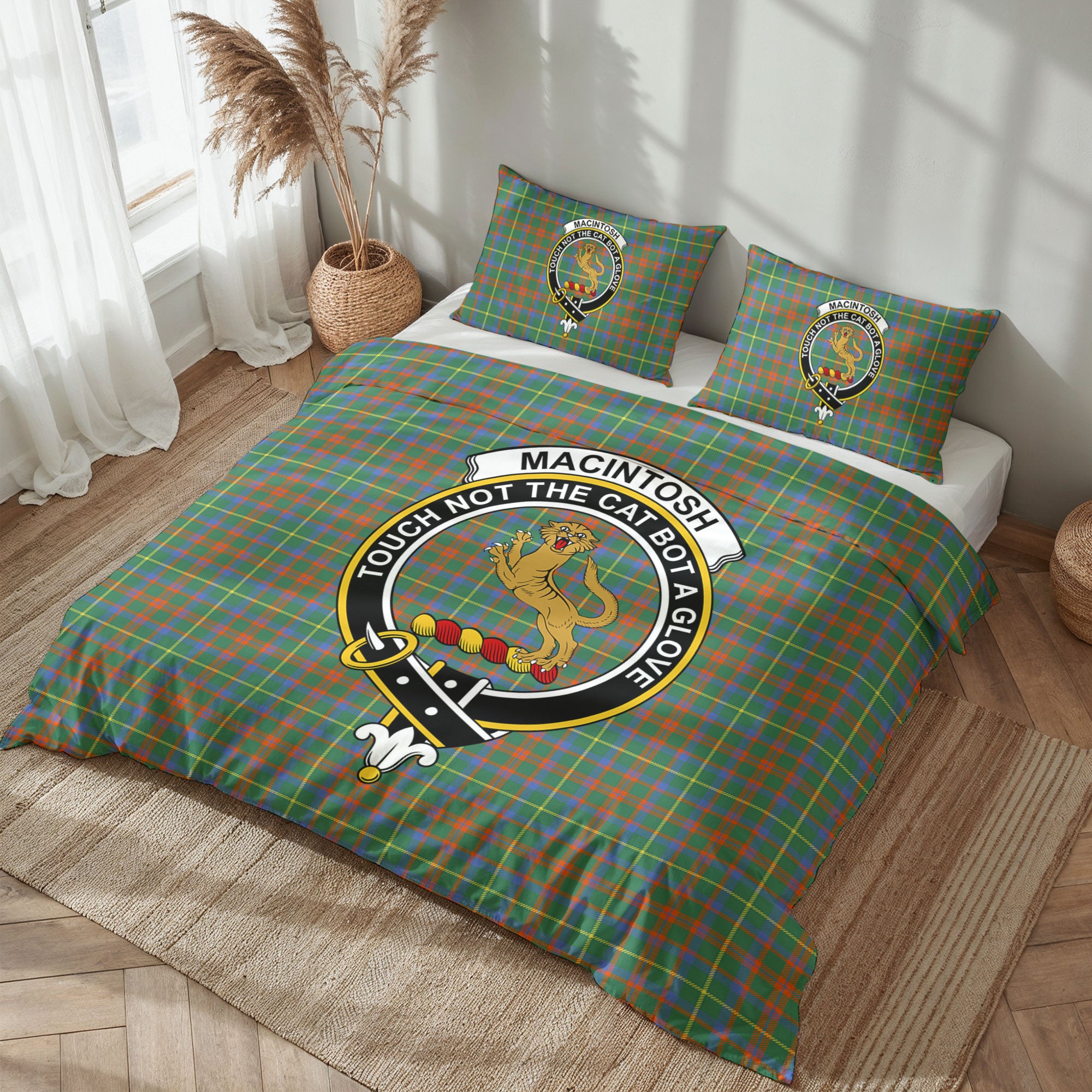 MacIntosh Hunting Ancient Tartan Crest Bedding Set
