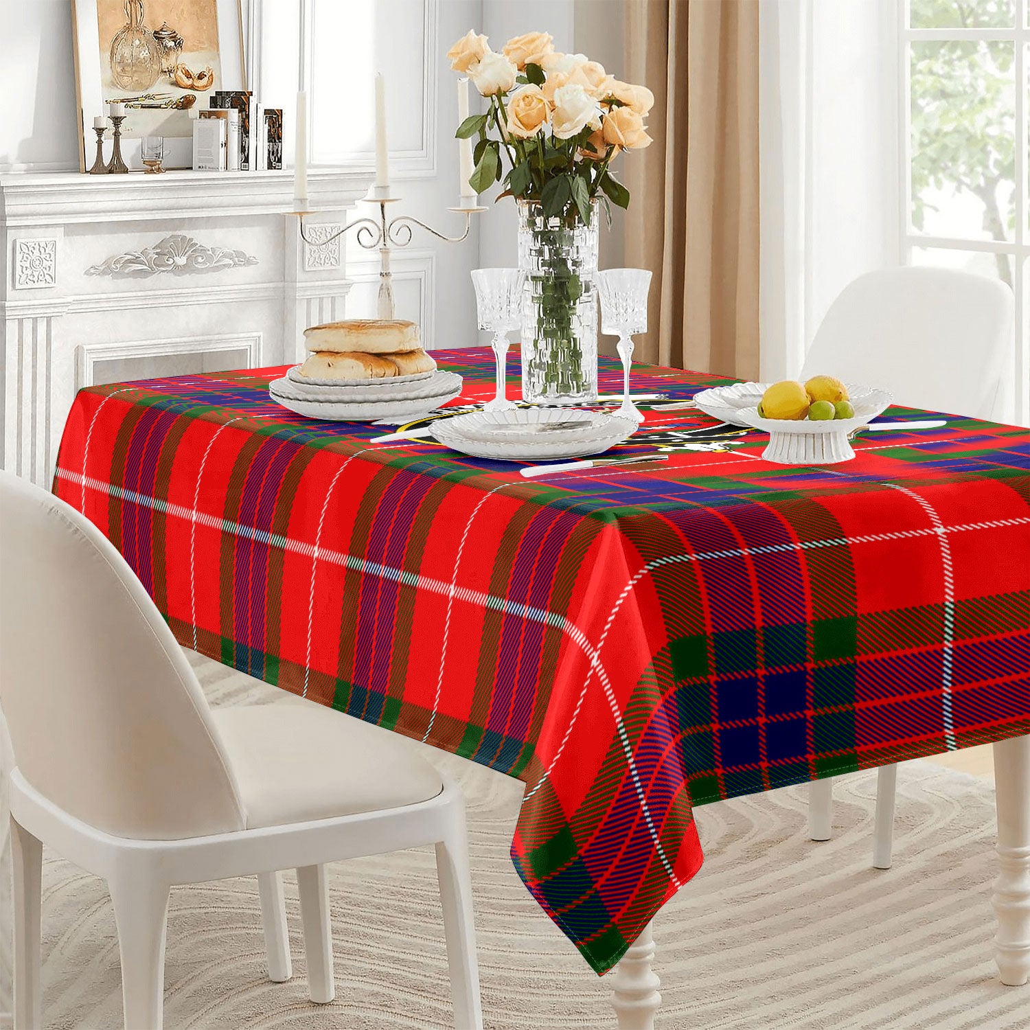 Fraser (of Lovat) Modern Tartan Crest Tablecloth