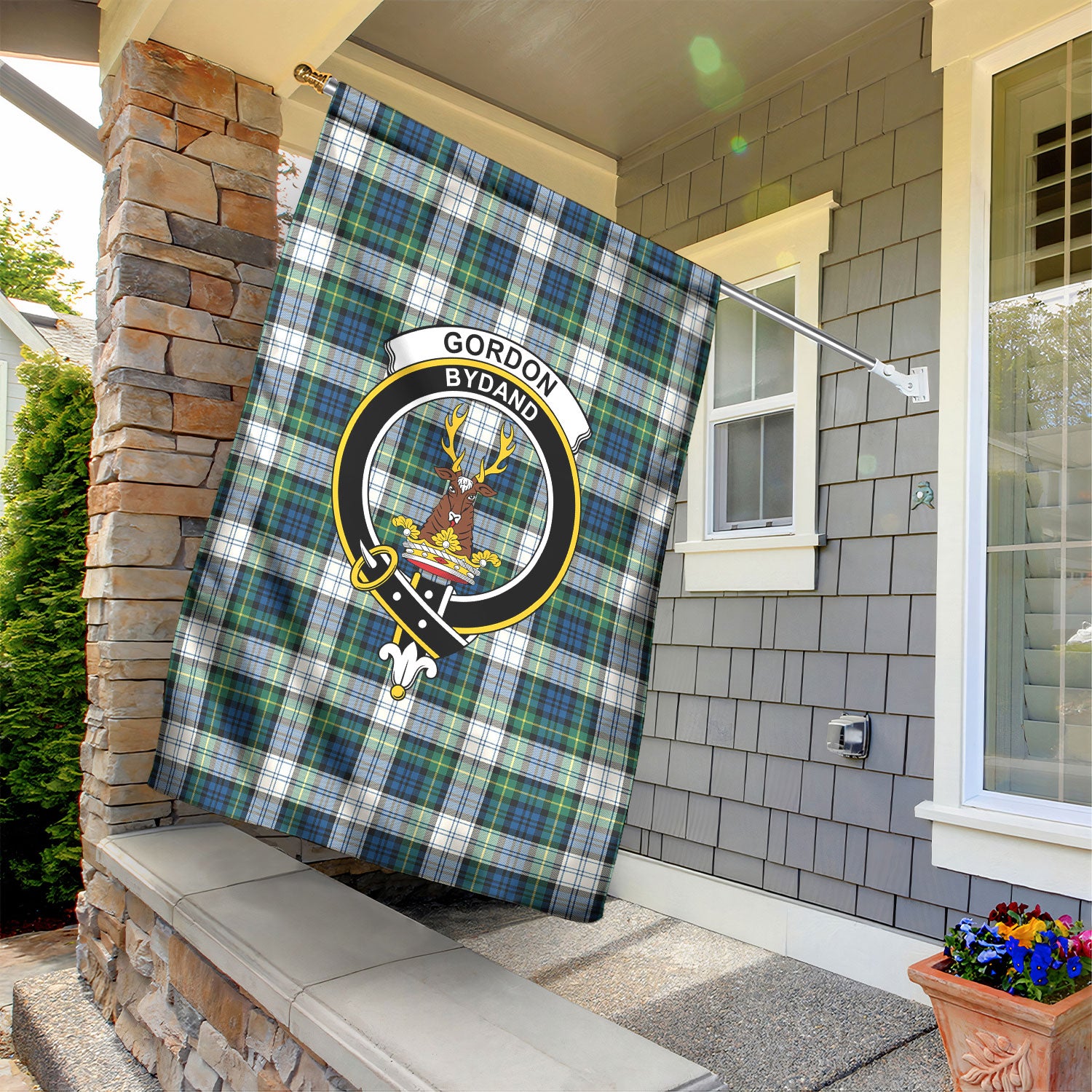 Gordon Dress Ancient Tartan Crest Garden Flag