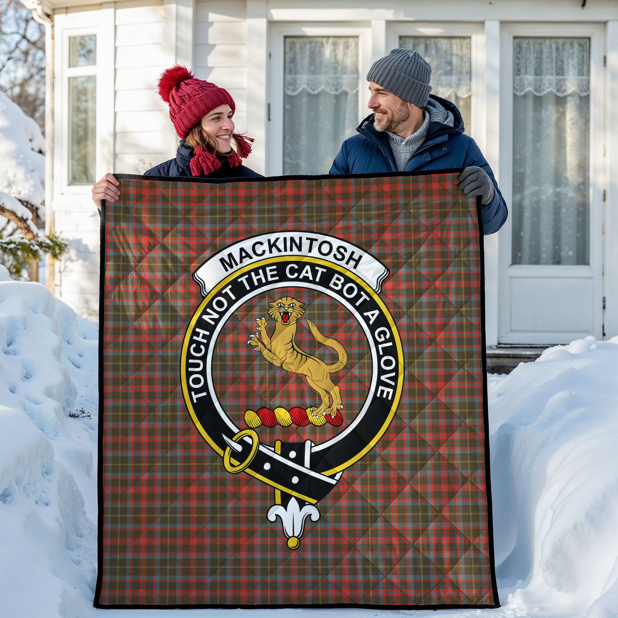MacKintosh Hunting Weathered Tartan Crest Quilt