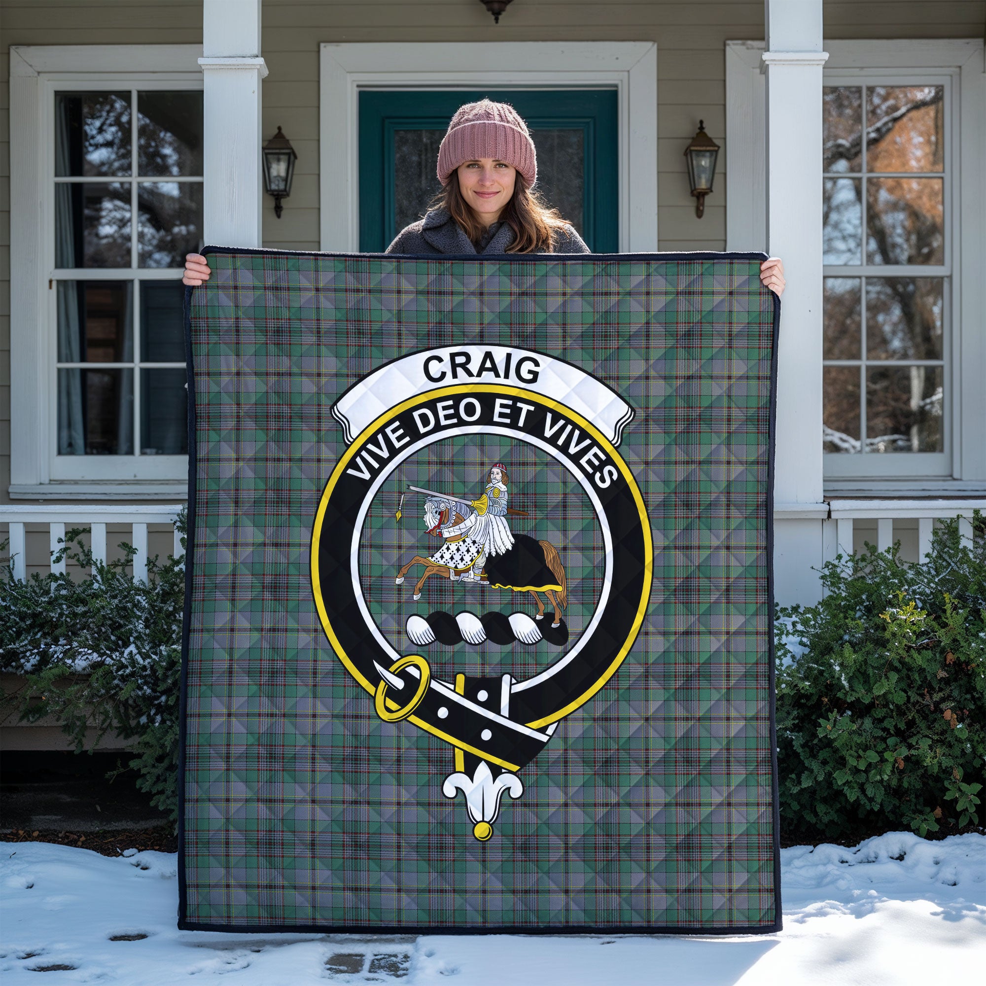 Craig Tartan Crest Quilt