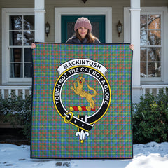 MacKintosh Hunting Ancient Tartan Crest Quilt