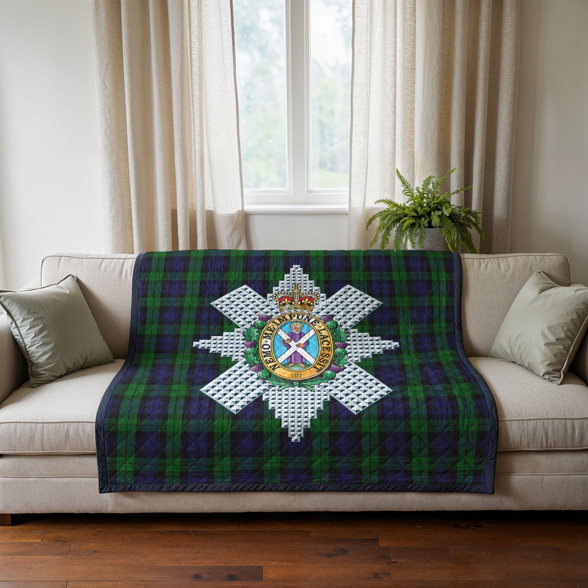 Black Watch Tartan Crest Quilt