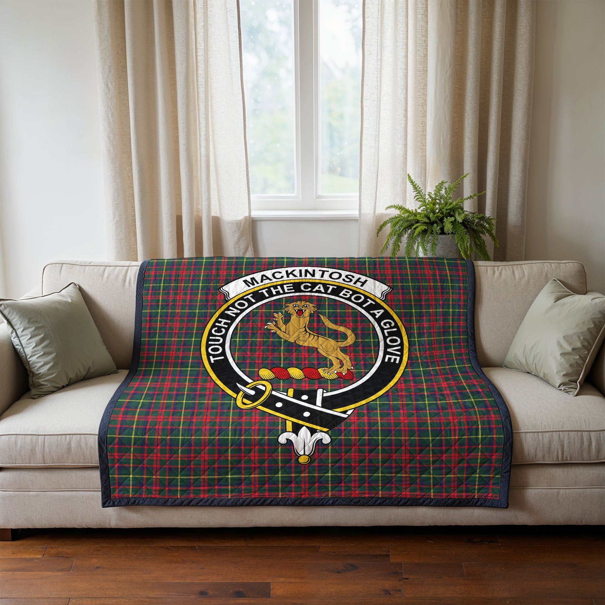 MacKintosh Hunting Modern Tartan Crest Quilt