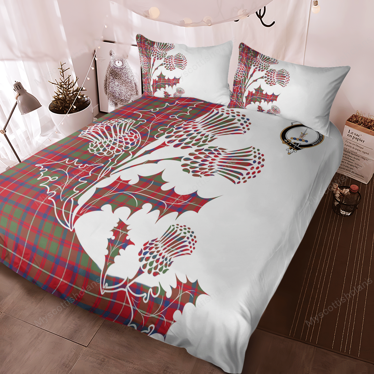 Shaw (of Tordarroch) Tartan Crest Bedding Set - Thistle Style