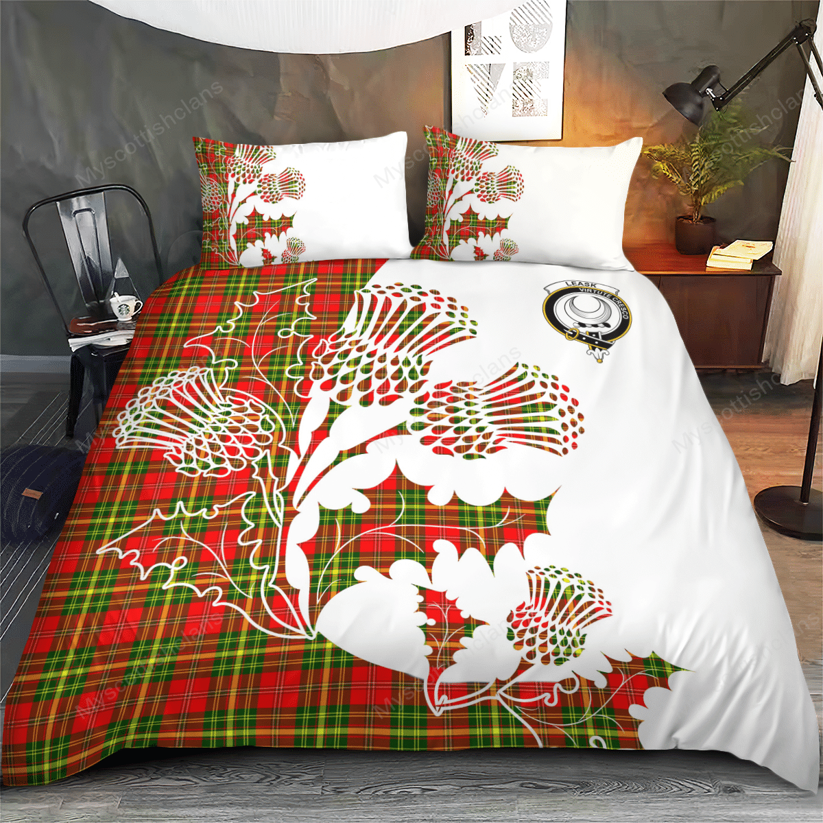 Leask Tartan Crest Bedding Set - Thistle Style