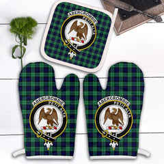 Abercrombie Tartan Crest Oven Mitt And Pot Holder (2 Oven Mitts + 1 Pot Holder)