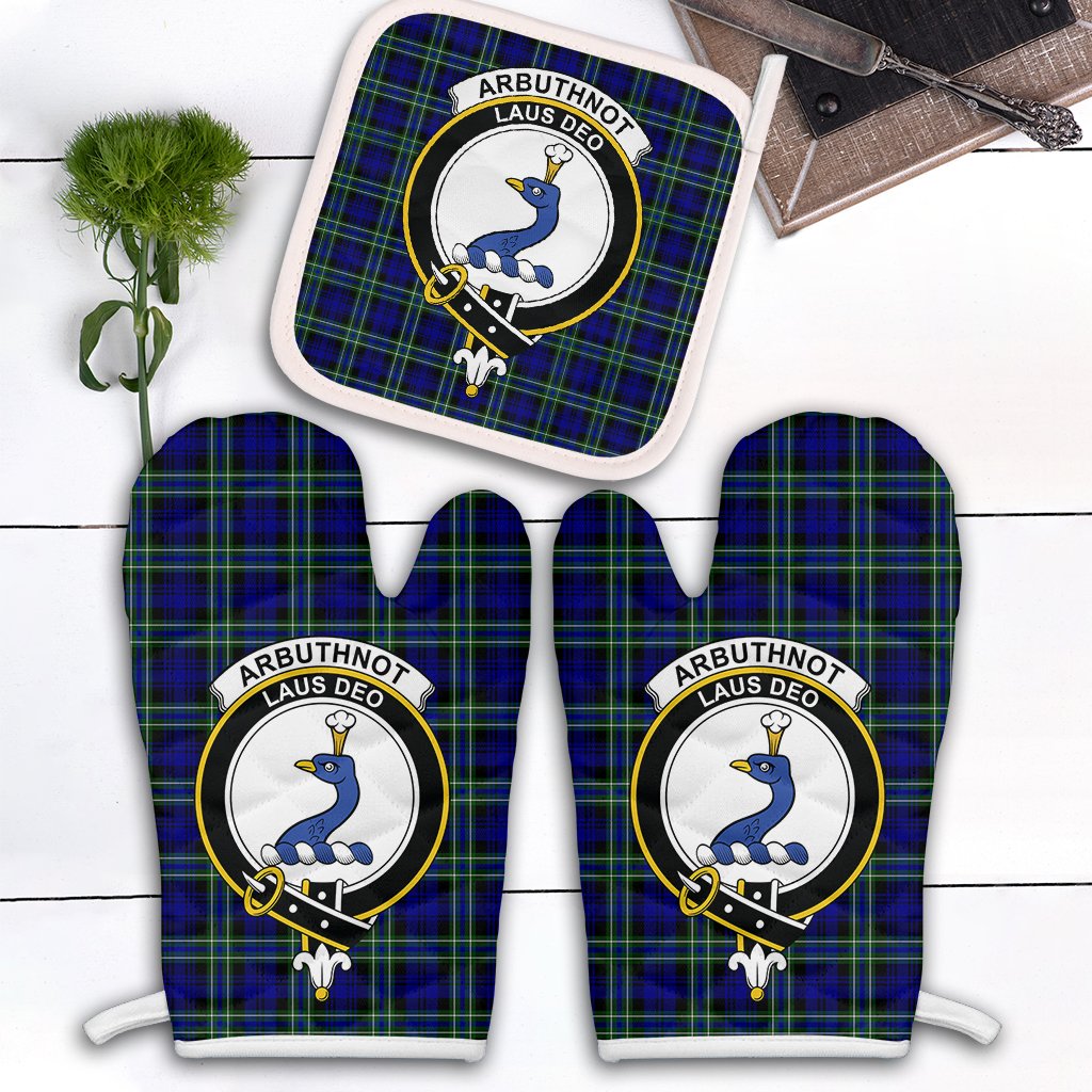 Arbuthnot Modern Tartan Crest Oven Mitt And Pot Holder (2 Oven Mitts + 1 Pot Holder)