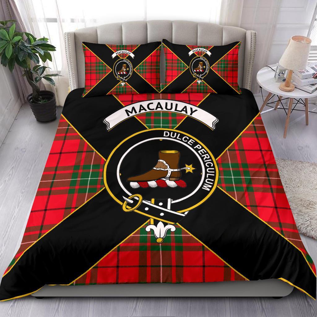 MacAulay Tartan Crest Bedding Set - Luxury Style