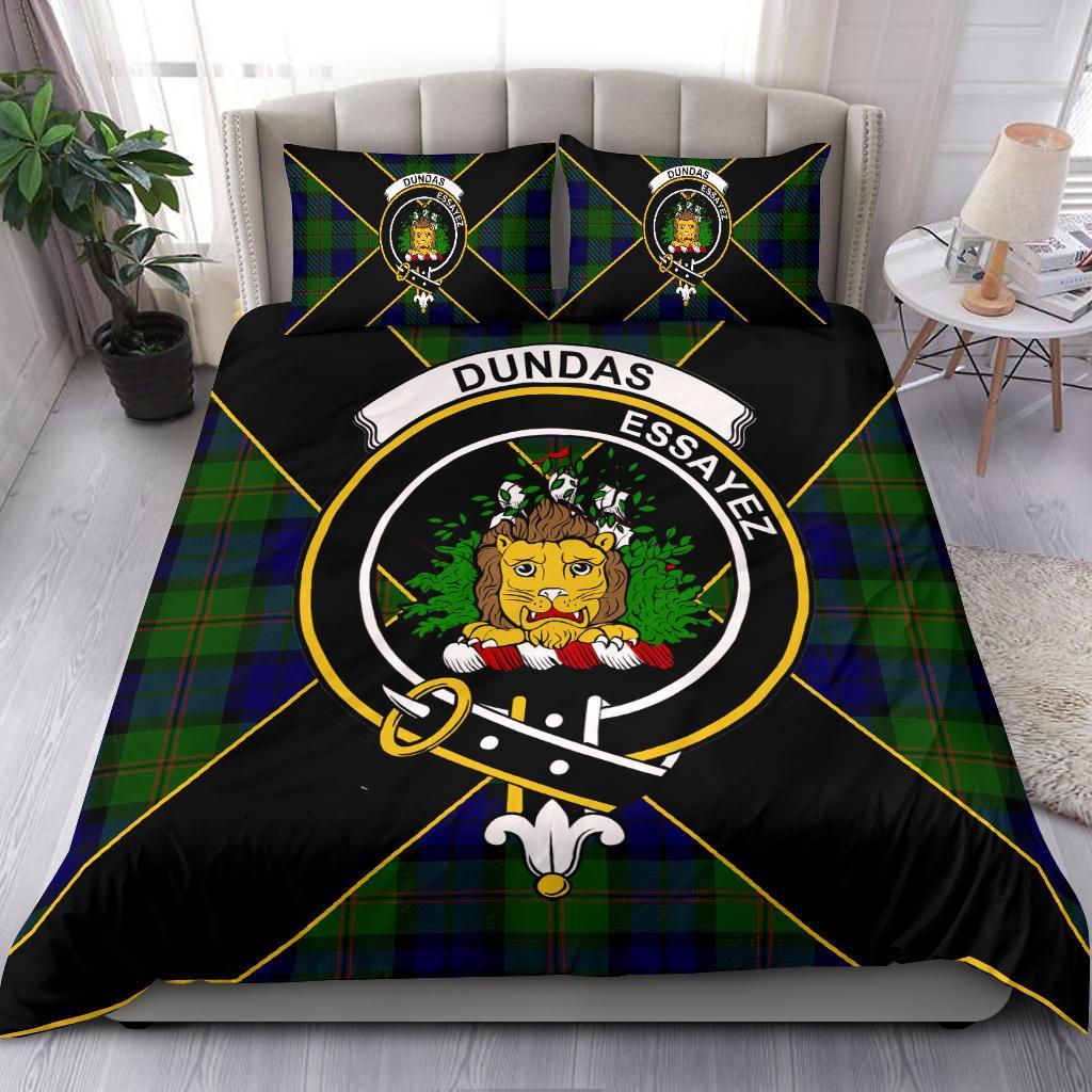 Dundas Tartan Crest Bedding Set - Luxury Style