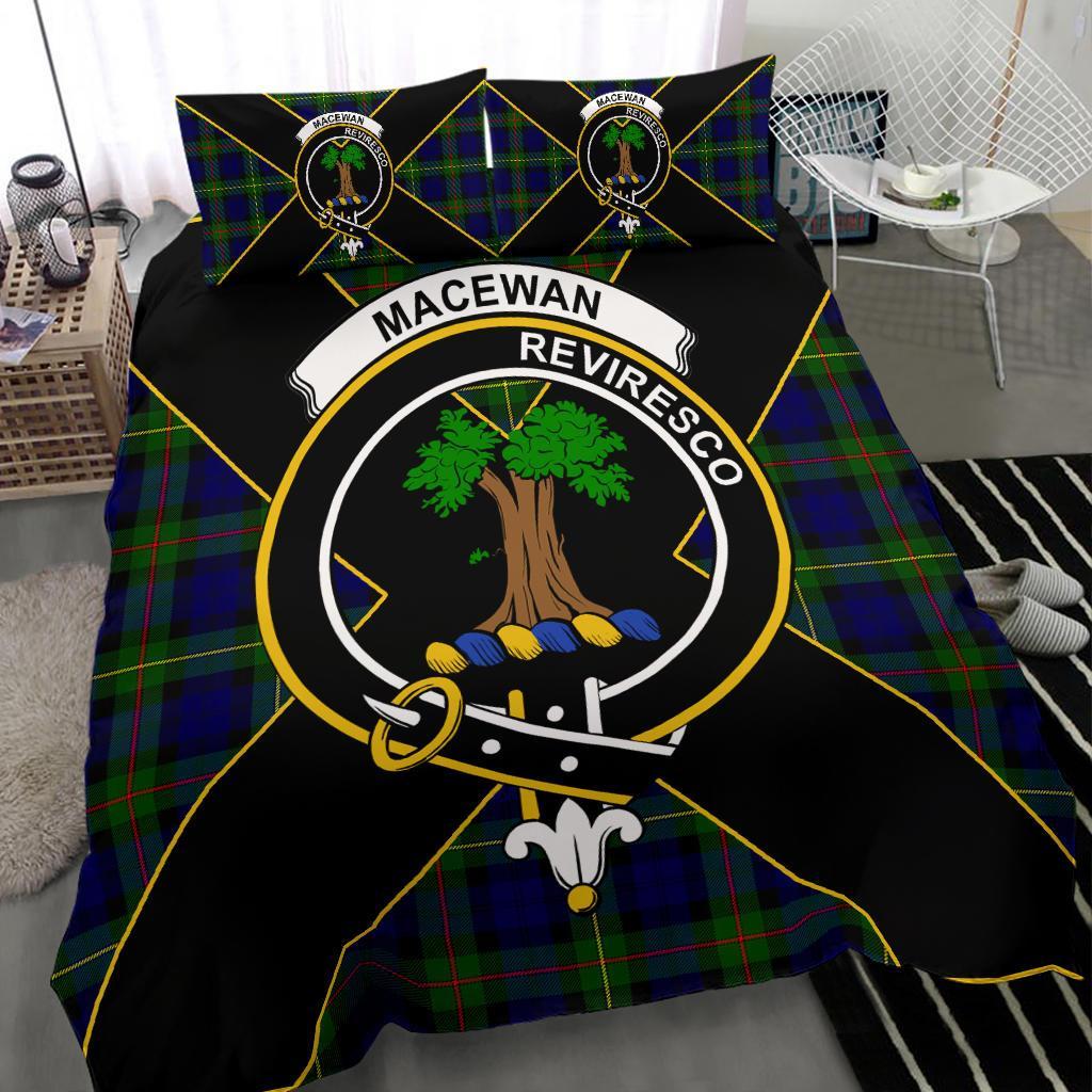 MacEwen Tartan Crest Bedding Set - Luxury Style