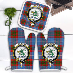 Crichton Tartan Crest Oven Mitt And Pot Holder (2 Oven Mitts + 1 Pot Holder)