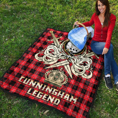Cunningham Modern Tartan Crest Legend Gold Royal Premium Quilt