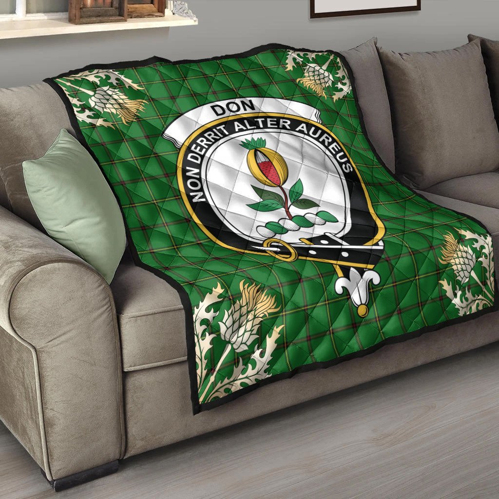 Don Tartan Crest Premium Quilt - Gold Thistle Style