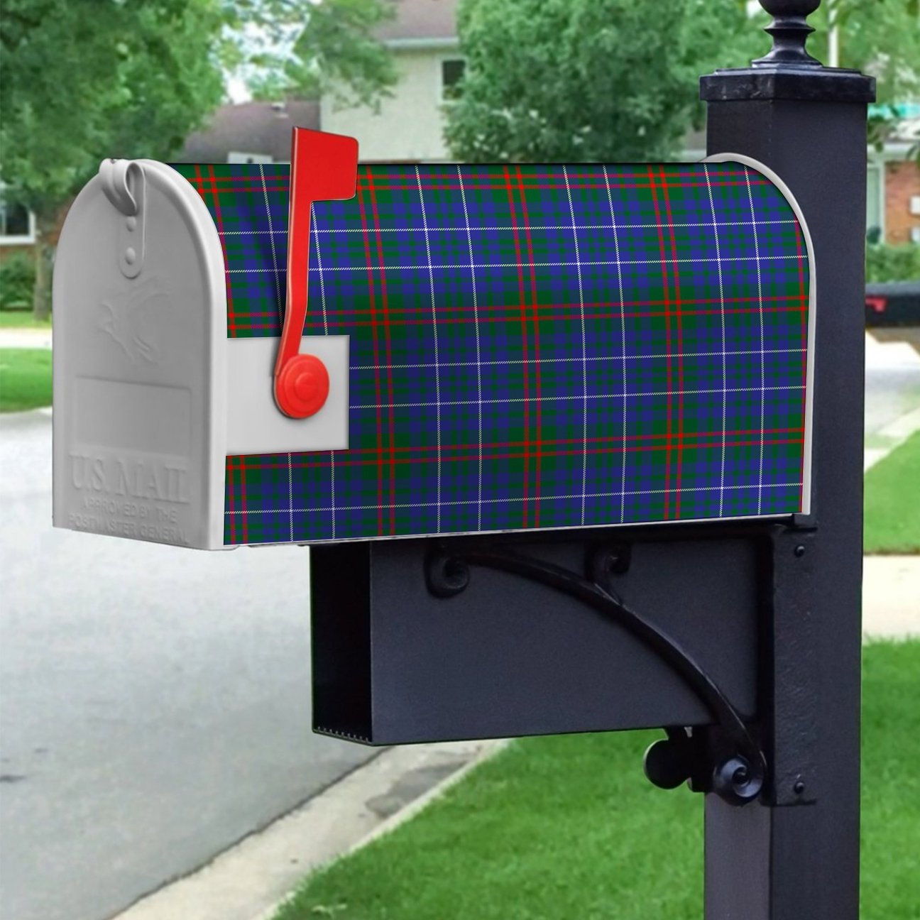Edmonstone Tartan Crest Mailbox