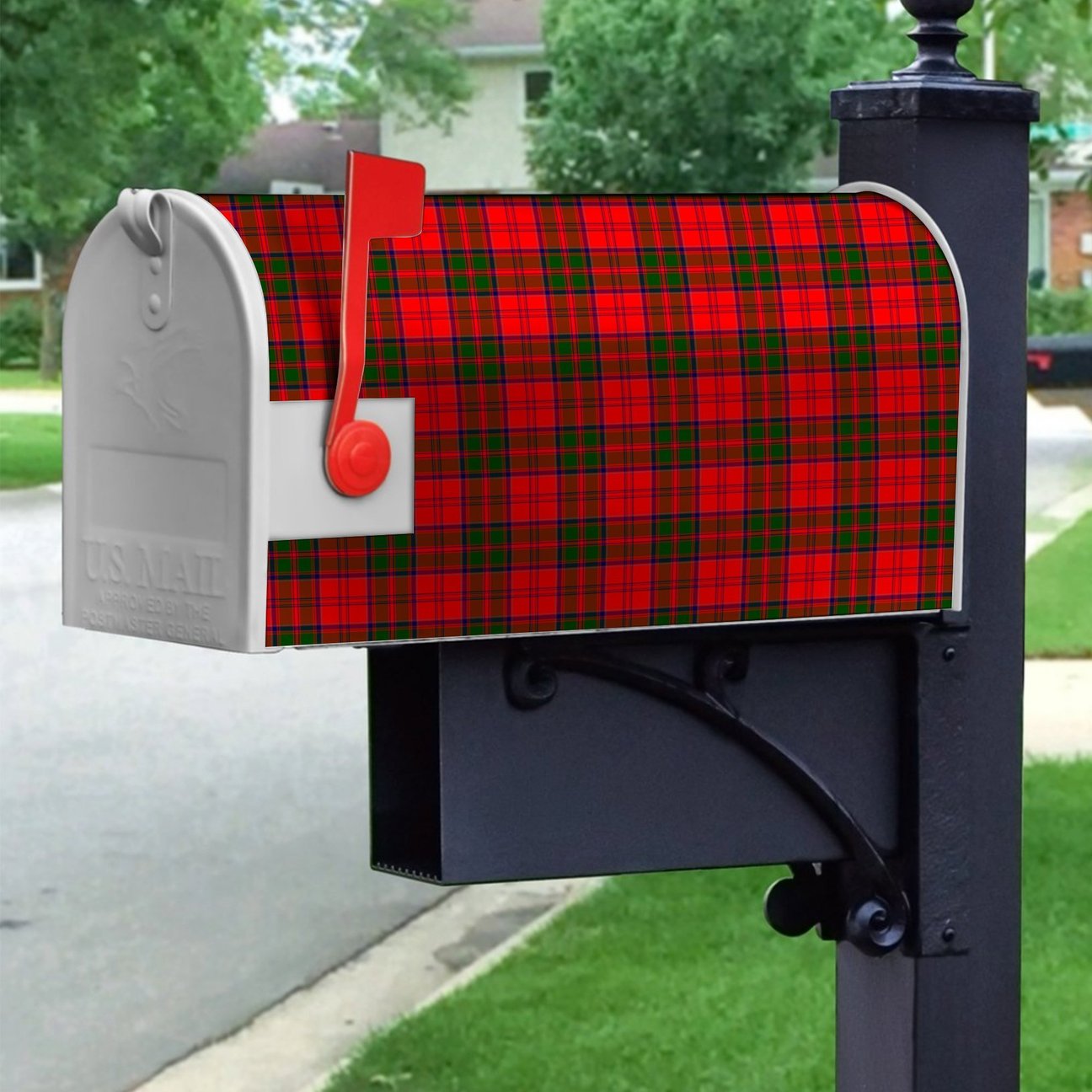 Grant Modern Tartan Crest Mailbox